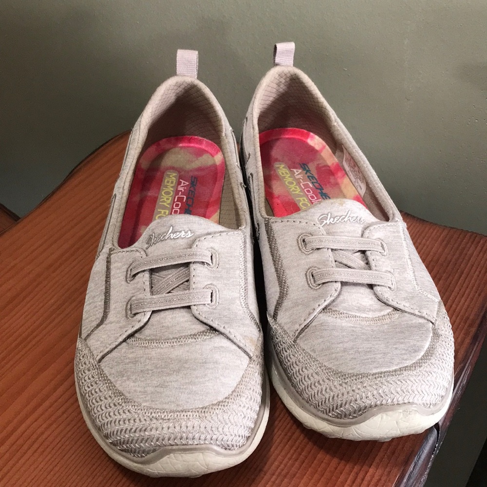 Sketchers slip on
